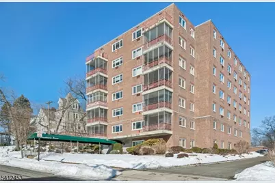 11 Euclid Ave #4D, Summit, NJ 07901 - Photo 1