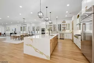 19 Highlander Dr, Scotch Plains Township, NJ 07076 - Photo 9