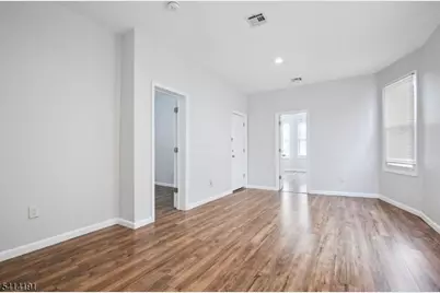 750 S 17th St #2, Newark, NJ 07103 - Photo 3