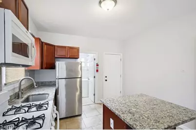 750 S 17th St #2, Newark, NJ 07103 - Photo 11