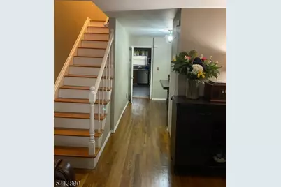 154 W Side Ave, Jersey City, NJ 07305 - Photo 5