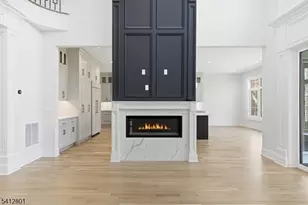 2 Heather Ln, Scotch Plains Township, NJ 07076 - Photo 5