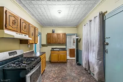 85 Kearney St, Paterson, NJ 07522 - Photo 7