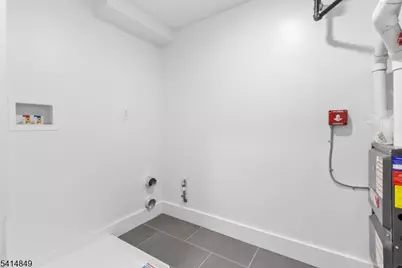 37 S 7th St #2, Newark, NJ 07107 - Photo 13
