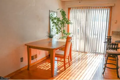 932 Birch Ave, Union Township, NJ 07083 - Photo 5