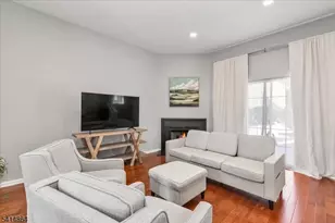 40 Primrose Ln, Long Hill Township, NJ 07933 - Photo 5