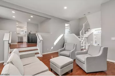 40 Primrose Ln, Long Hill Township, NJ 07933 - Photo 7