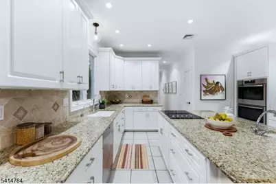 637 Inwood Ln, South Orange, NJ 07079 - Photo 17