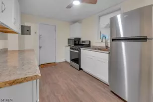 44 Stuyvesant Ave., Newark, NJ 07106 - Photo 17