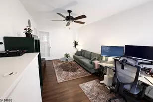 8 Swing Bridge Ln, South Bound Brook Boro, NJ 08880 - Photo 15