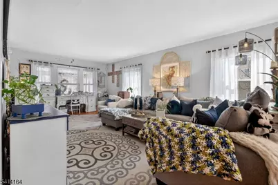 151 Beechwood Ave, Middlesex, NJ 08846 - Photo 9