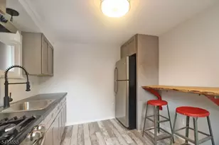 17 N Franklin St, Lambertville, NJ 08530 - Photo 3