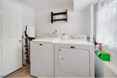 6 Wyndwood Rd, Morris Plains, NJ 07950 - Photo 27