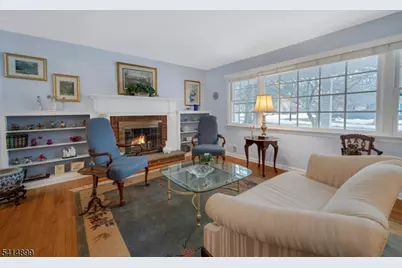 6 Wyndwood Rd, Morris Plains, NJ 07950 - Photo 7