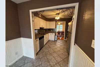 4 Peach Ct, Raritan Township, NJ 08822 - Photo 13