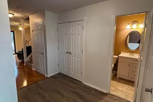 4 Peach Ct, Raritan Township, NJ 08822 - Photo 3