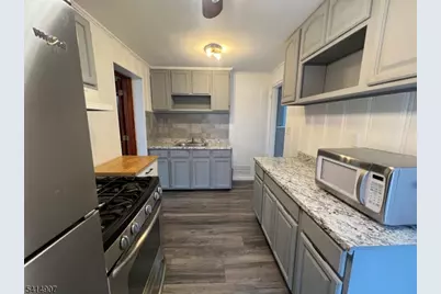 469 Brookside Dr, Roselle, NJ 07203 - Photo 9