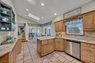 5 Walnut Grove Rd, Hillsborough Township, NJ 08844 - Photo 17