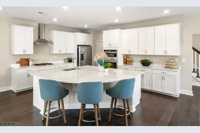 20 Eastwood Ter #20, East Hanover Township, NJ 07936 - Photo 1