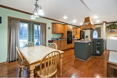 203 Powderhorn Dr, Lopatcong Township, NJ 08865 - Photo 13