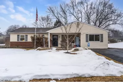 203 Powderhorn Dr, Lopatcong Township, NJ 08865 - Photo 5