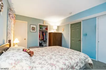 203 Powderhorn Dr, Lopatcong Township, NJ 08865 - Photo 27