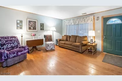 203 Powderhorn Dr, Lopatcong Township, NJ 08865 - Photo 11