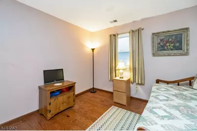 203 Powderhorn Dr, Lopatcong Township, NJ 08865 - Photo 31