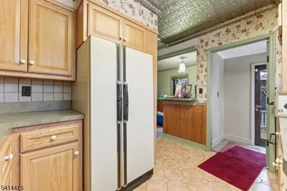 608 Meadow St, Roselle, NJ 07203 - Photo 13