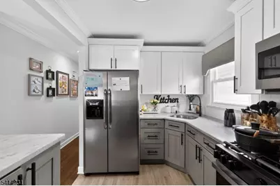 186 Fabyan Pl, Newark, NJ 07112 - Photo 7