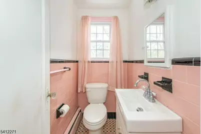 567 Windsor Rd, Wood Ridge, NJ 07075 - Photo 13