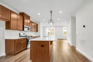 3 Peckwell St, Mount Olive, NJ 07828 - Photo 5