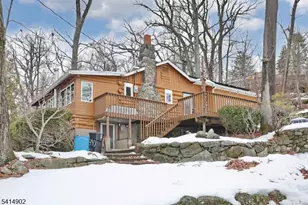 390 Lakeview Ave, Ringwood, NJ 07456 - Photo 1