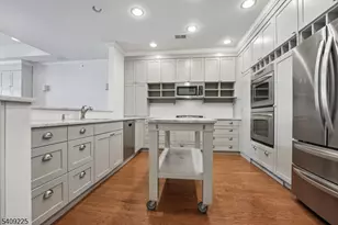 104 Quarry Dr, Woodland Park, NJ 07424 - Photo 3