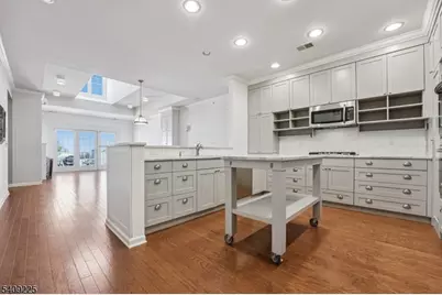 104 Quarry Dr, Woodland Park, NJ 07424 - Photo 5