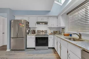 74 Academy Ct, Bedminster Township, NJ 07921 - Photo 11