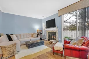 74 Academy Ct, Bedminster Township, NJ 07921 - Photo 5