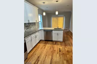 558 Broadway, Elizabeth, NJ 07206 - Photo 5