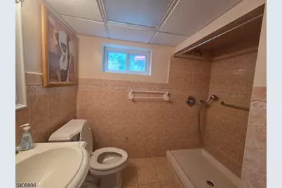 1038 Fairview Pl, Hillside, NJ 07205 - Photo 33