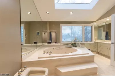 22 Post Ln, Livingston, NJ 07039 - Photo 3