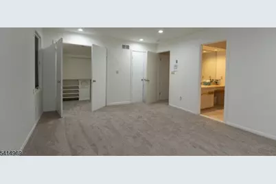 22 Post Ln, Livingston, NJ 07039 - Photo 17