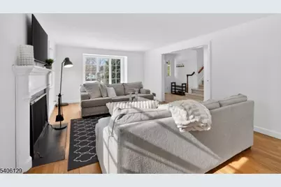 236 White Oak Ridge Rd, Millburn Twp., NJ 07078 - Photo 15