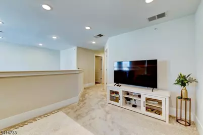 736 Station Rd, Dunellen, NJ 08812 - Photo 29