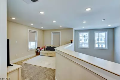 736 Station Rd, Dunellen, NJ 08812 - Photo 27