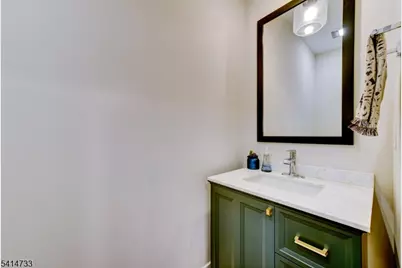 736 Station Rd, Dunellen, NJ 08812 - Photo 25