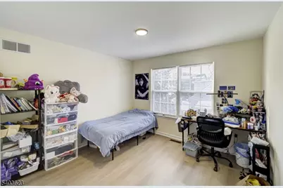 14 Amherst St, Highland Park, NJ 08904 - Photo 17