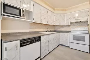 627 E Vail Rd, Roxbury Township, NJ 07850 - Photo 9