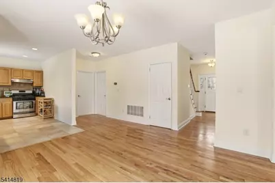 269 Remsen Ave, Woodbridge Township, NJ 07001 - Photo 9