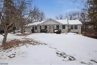 142 N Locust Lake Rd, Hope Township, NJ 07825 - Photo 1