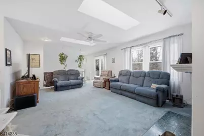 142 N Locust Lake Rd, Hope Township, NJ 07825 - Photo 13